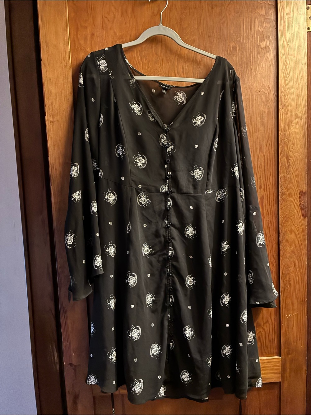 Torrid 1X Celestial Print Chiffon Bell Sleeve Whimsigoth Dress